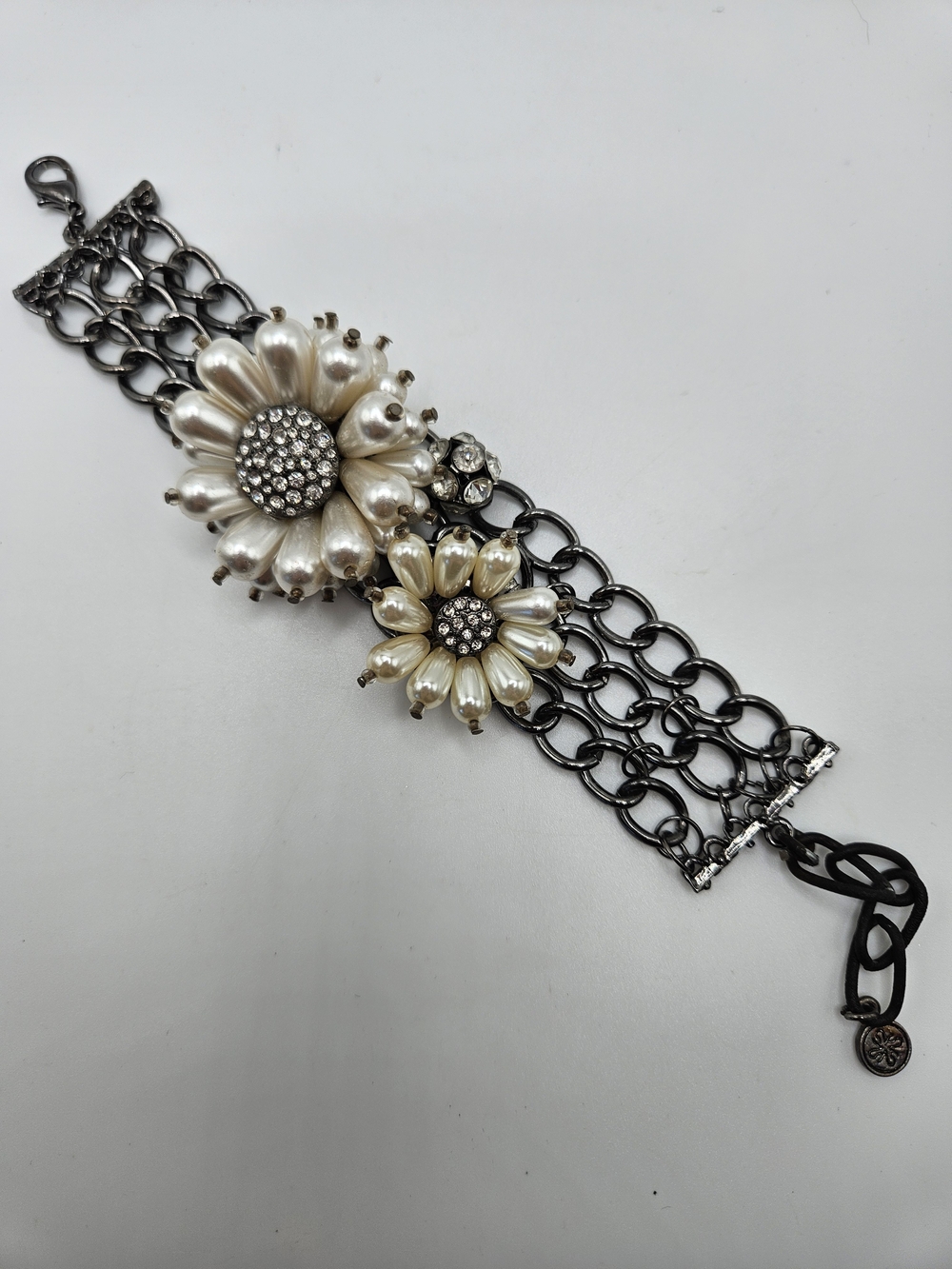Simply Vera Vera Wang Faux Pearl Flower Black Gunmetal Chain Bracelet Rocker